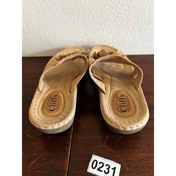 Cliffs By White Mountain Wedge Sandals Womens 9M Tan Floral Embellished Flip Flo - Picture 6 of 15